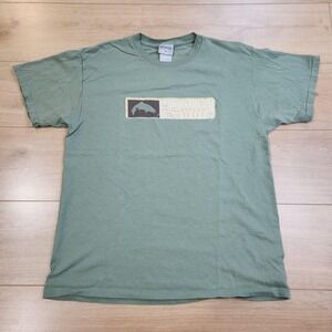 Simms Shirt Mens Large Green Rainbow River Lodge Alaska Fish Graphic Tee Outdoor